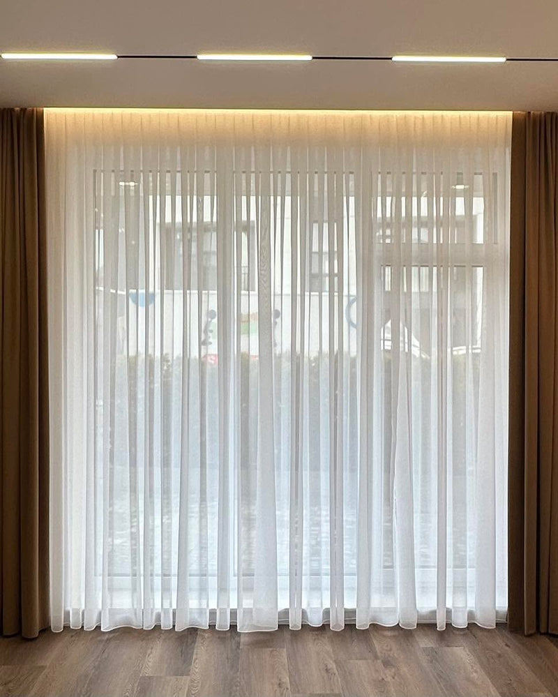 Perdele și draperii funcționale pentru bucătărie, create și instalate de Grand Texti
