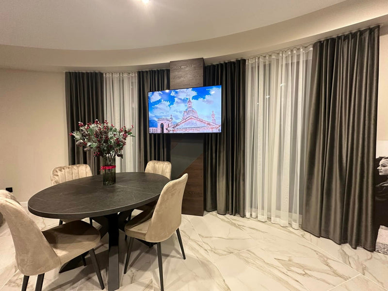 Draperii și perdele pentru salon realizate de Grand Textil – producere și instalare profesională