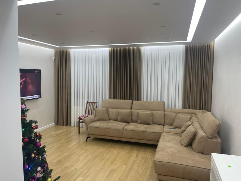 Draperii și perdele pentru salon realizate de Grand Textil – producere și instalare profesională