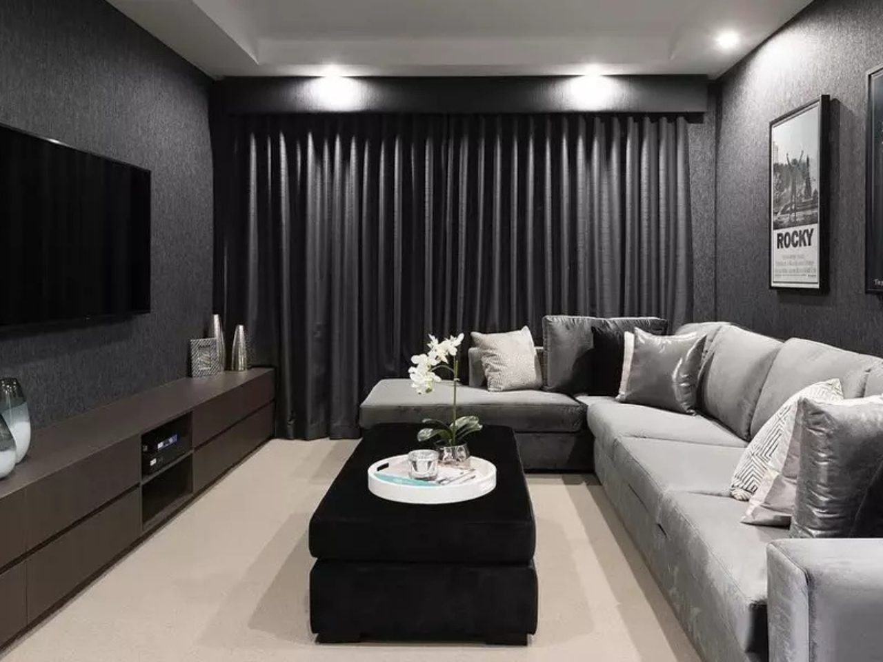 Draperii blackout pentru home cinema și camere multimedia